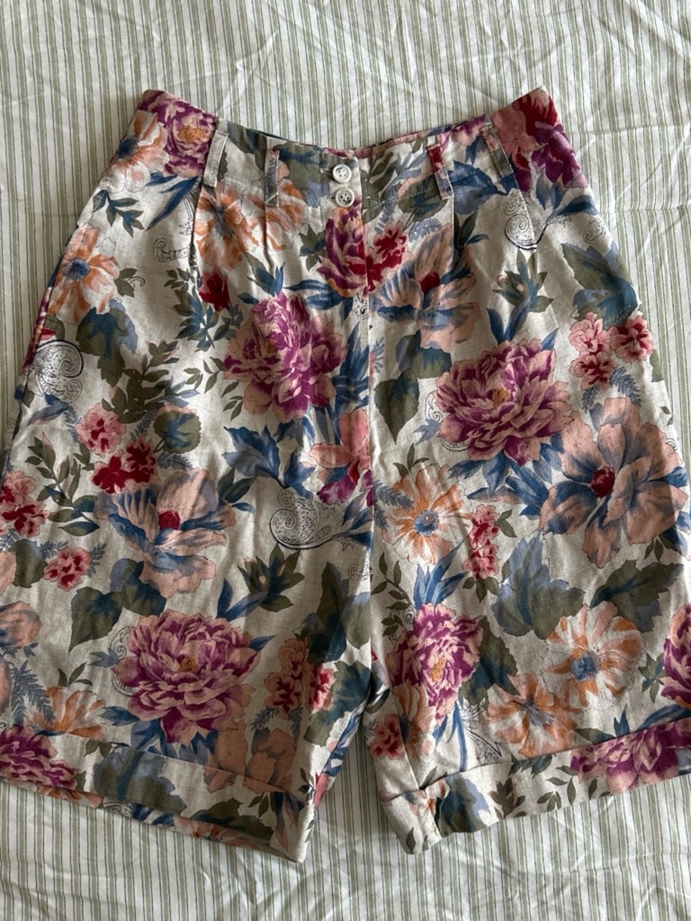80s Vintage High-Waist Floral Linen-Blend Shorts